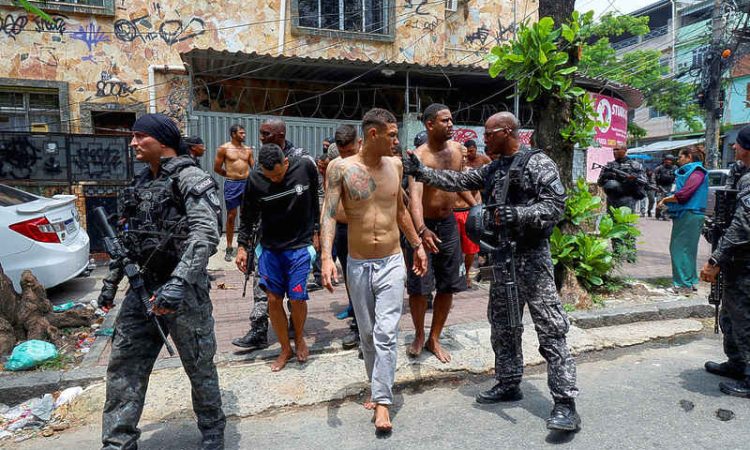 At least 64 killed in Rio police raids  ahead of climate conferences